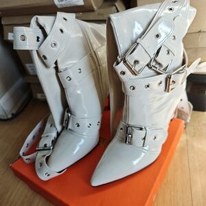 Stylish Women's Patent Leather Boots